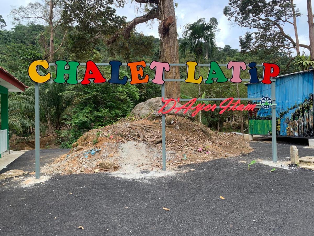 فندق Kampong Ayer Hitam في  Chalet Latip D'Ayer Itam المظهر الخارجي الصورة