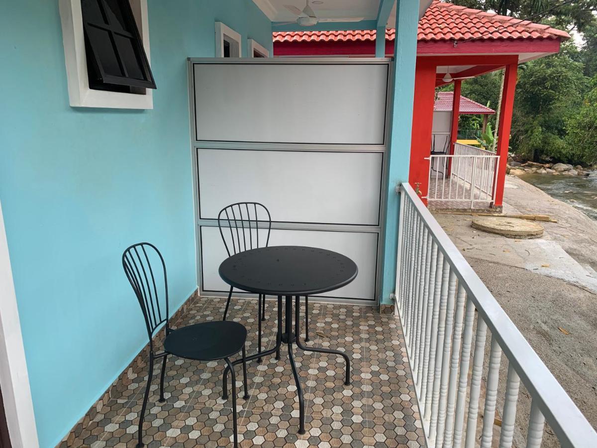 فندق Kampong Ayer Hitam في  Chalet Latip D'Ayer Itam المظهر الخارجي الصورة
